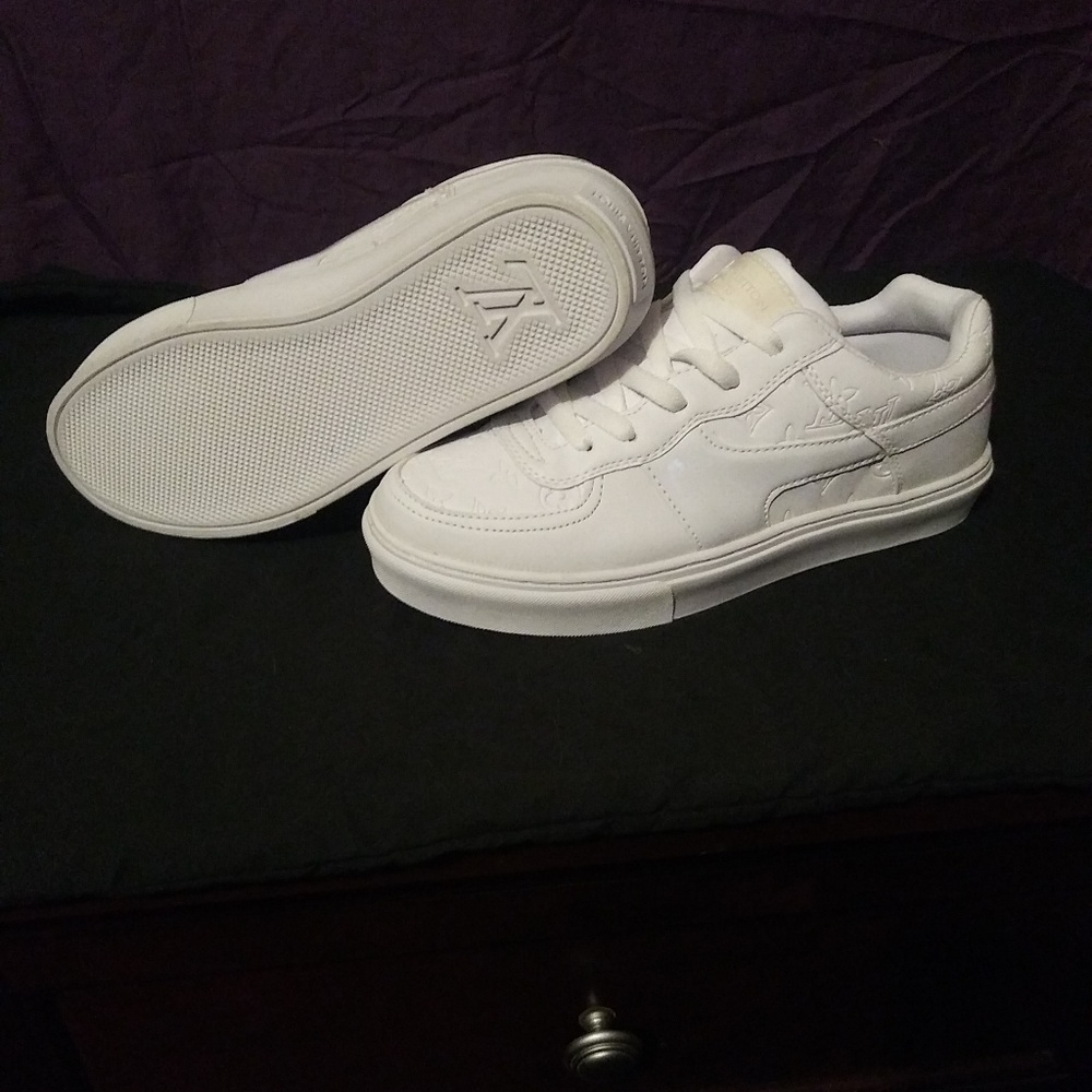 Louis Vuitton sneakers - Picture 3 of 3